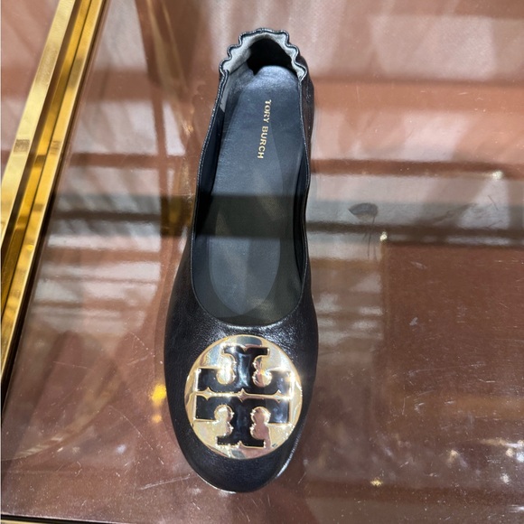 TORY BURCH Women Claire Elastic Nappa Leather Ballet Shoes - Picture 1 of 3